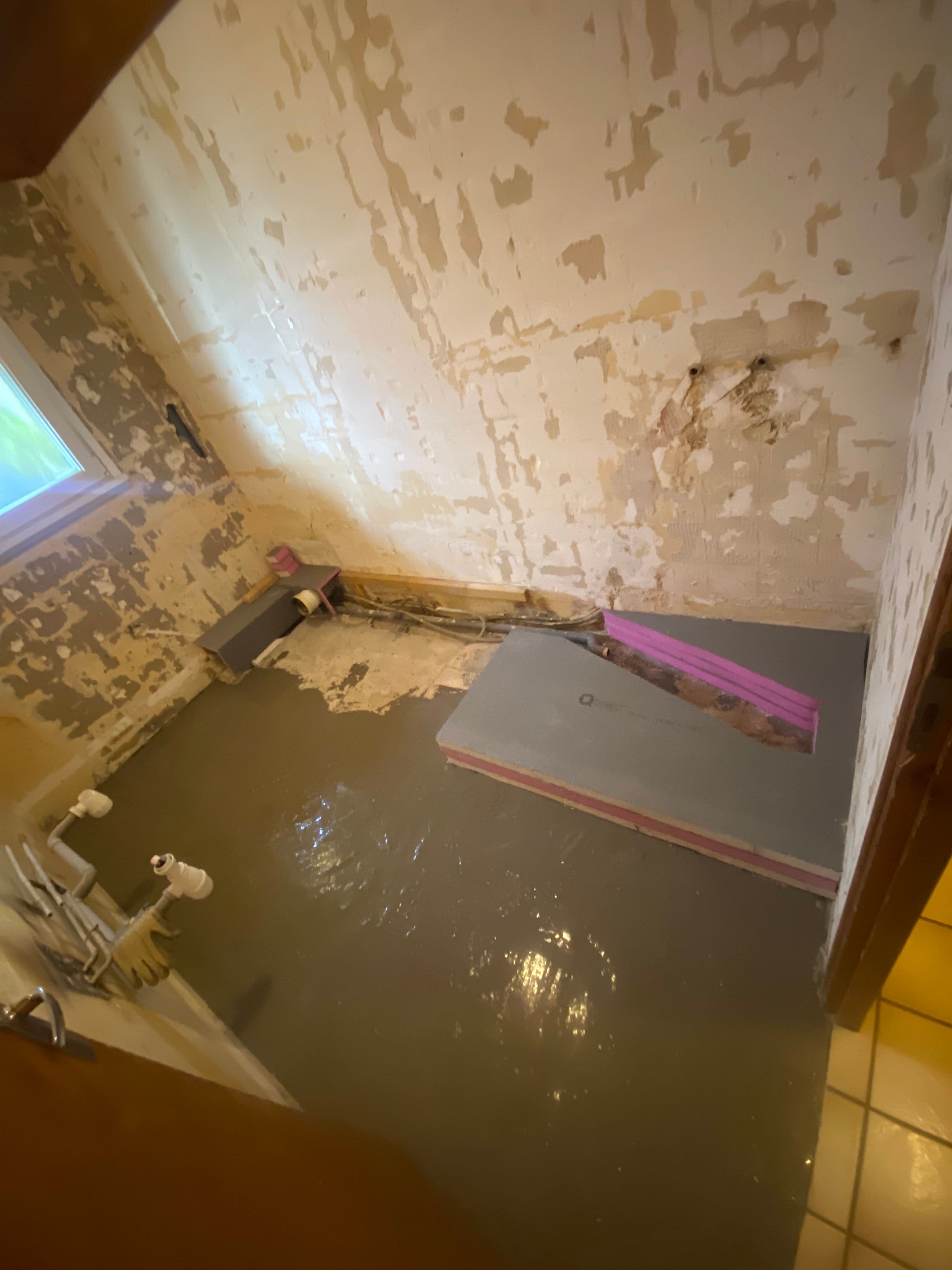 Rénovation Complète d'une Salle de Bain : De la Dépose à la Finition Moderne - photo de rénovation 6