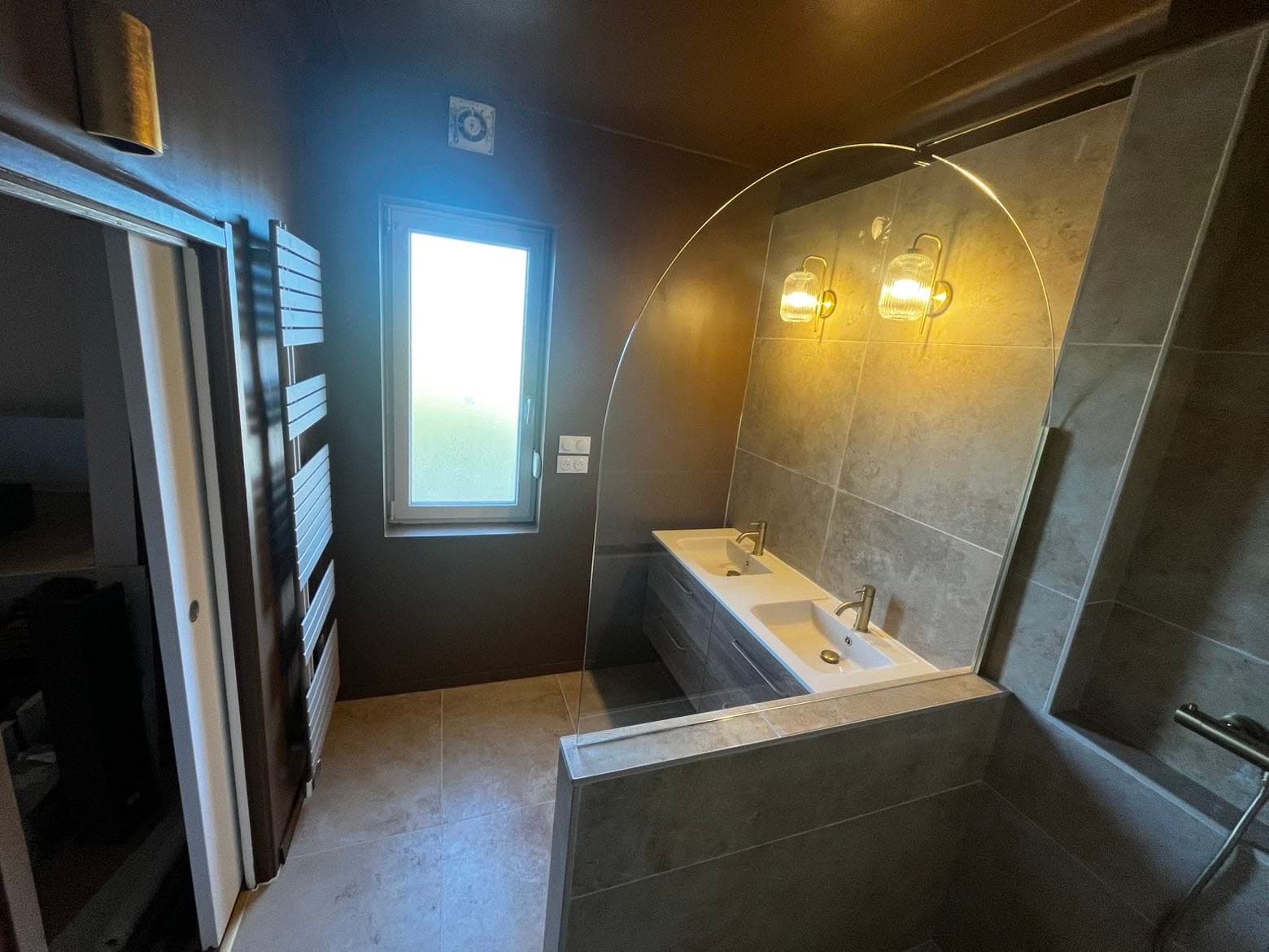 Rénovation complète d'une salle de bain parent à Pagny-sur-Moselle - photo de rénovation 12