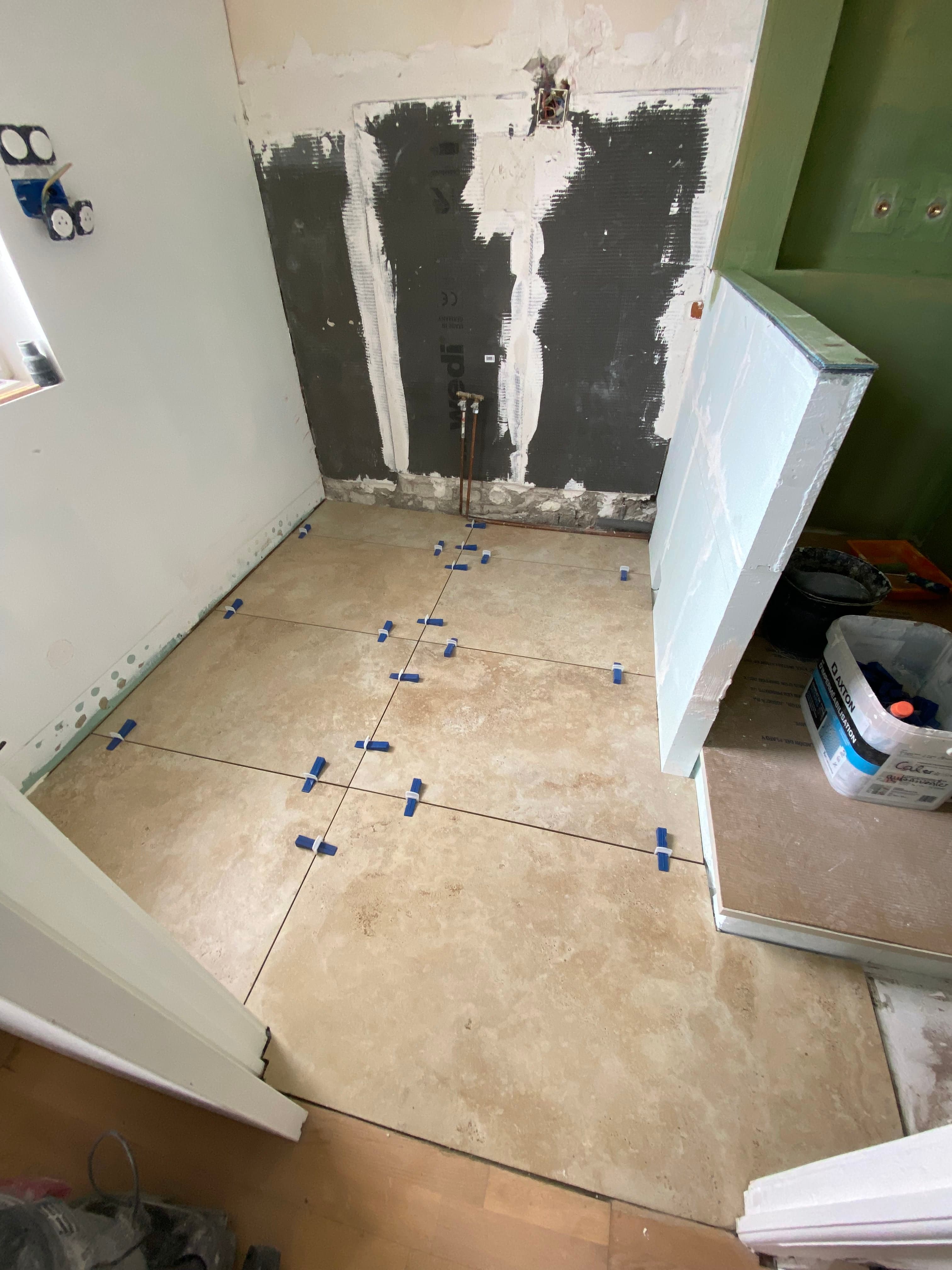 Rénovation complète d'une salle de bain parent à Pagny-sur-Moselle - photo de rénovation 2